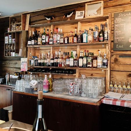 Bed & Breakfast Restaurang Sybarit Houtskar 外观 照片