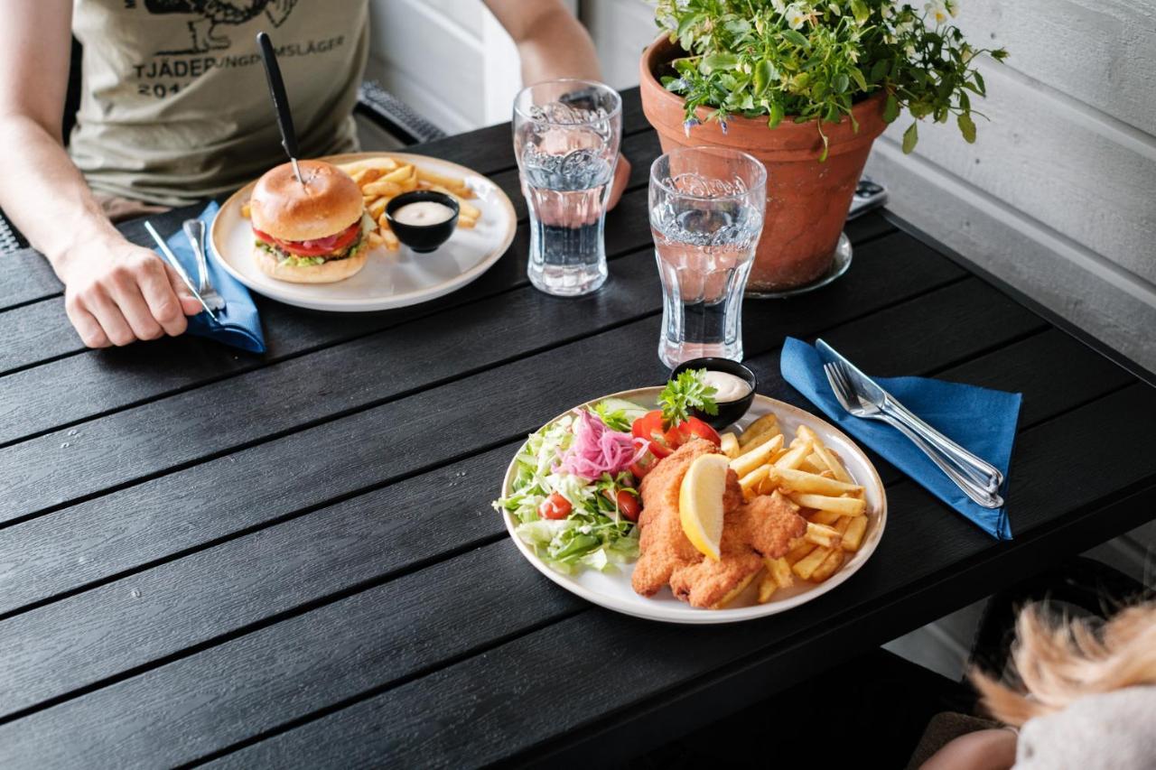 Bed & Breakfast Restaurang Sybarit Houtskar 外观 照片