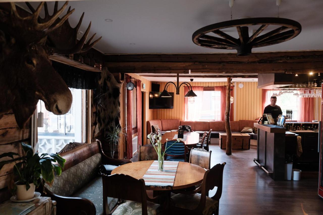 Bed & Breakfast Restaurang Sybarit Houtskar 外观 照片