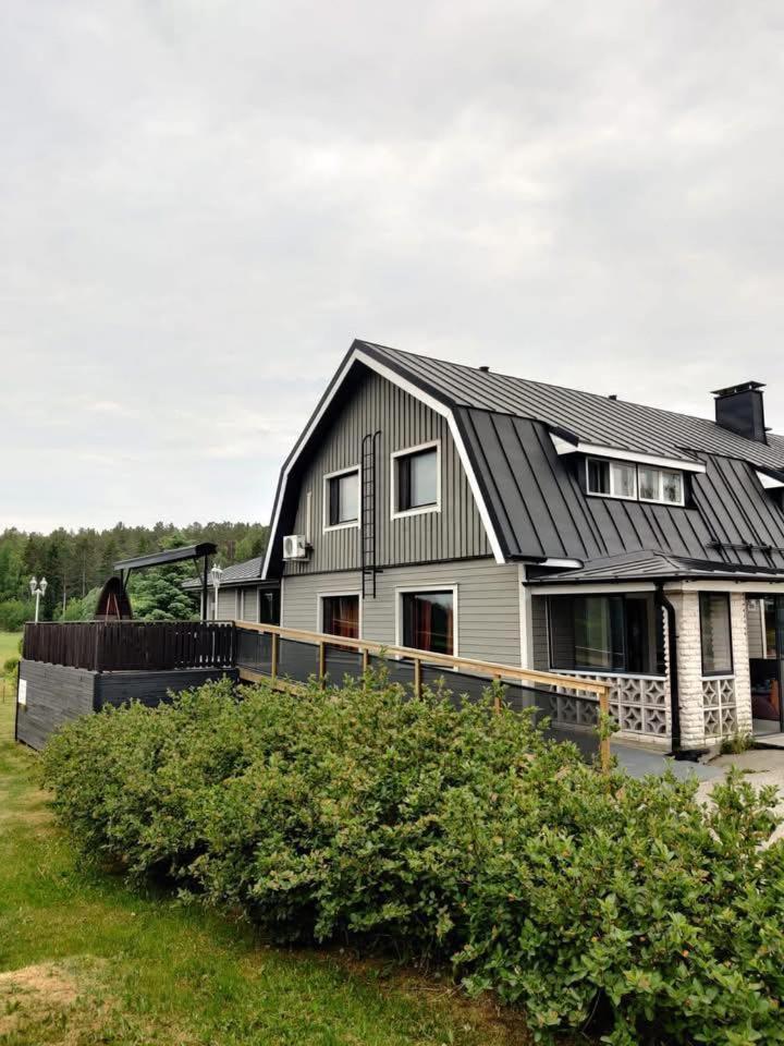 Bed & Breakfast Restaurang Sybarit Houtskar 外观 照片